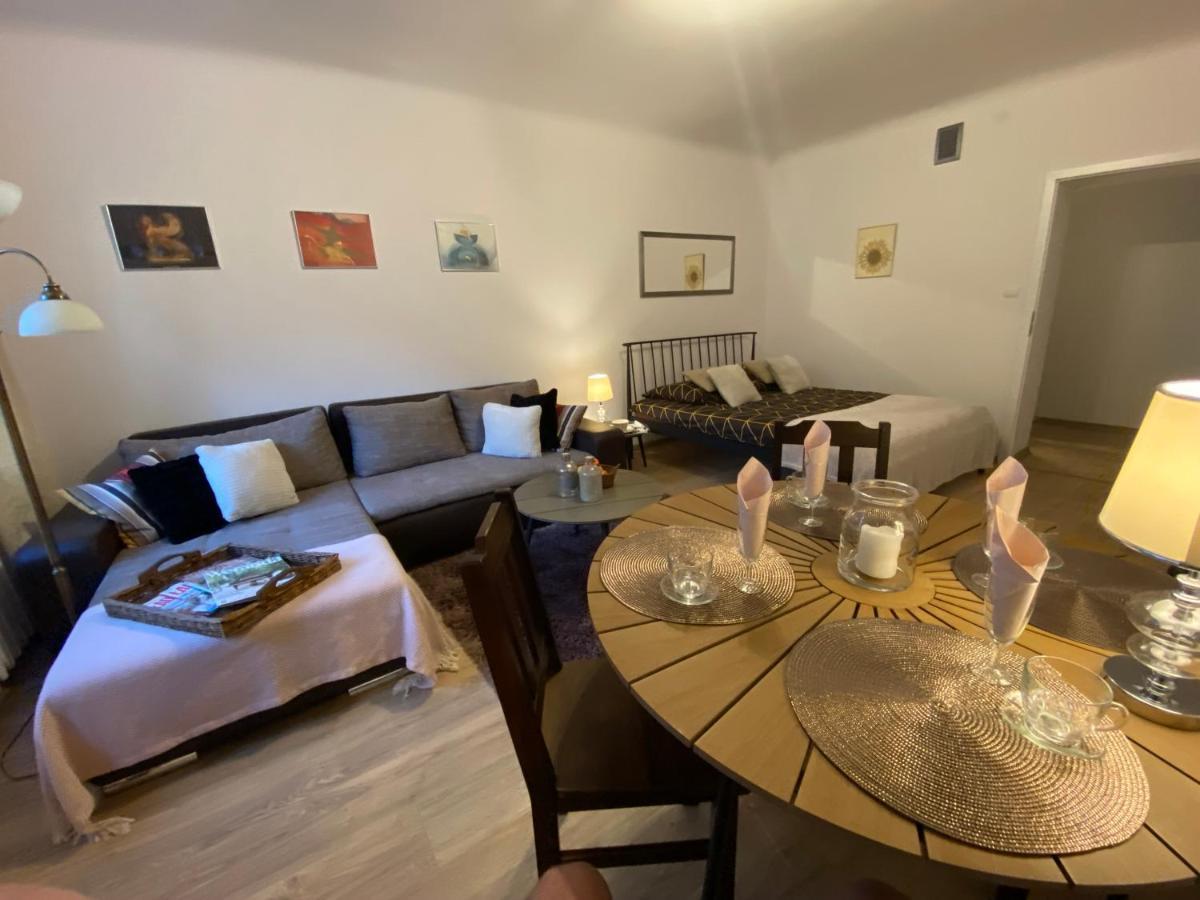 Apartament Arsenal Appartement Warschau Buitenkant foto