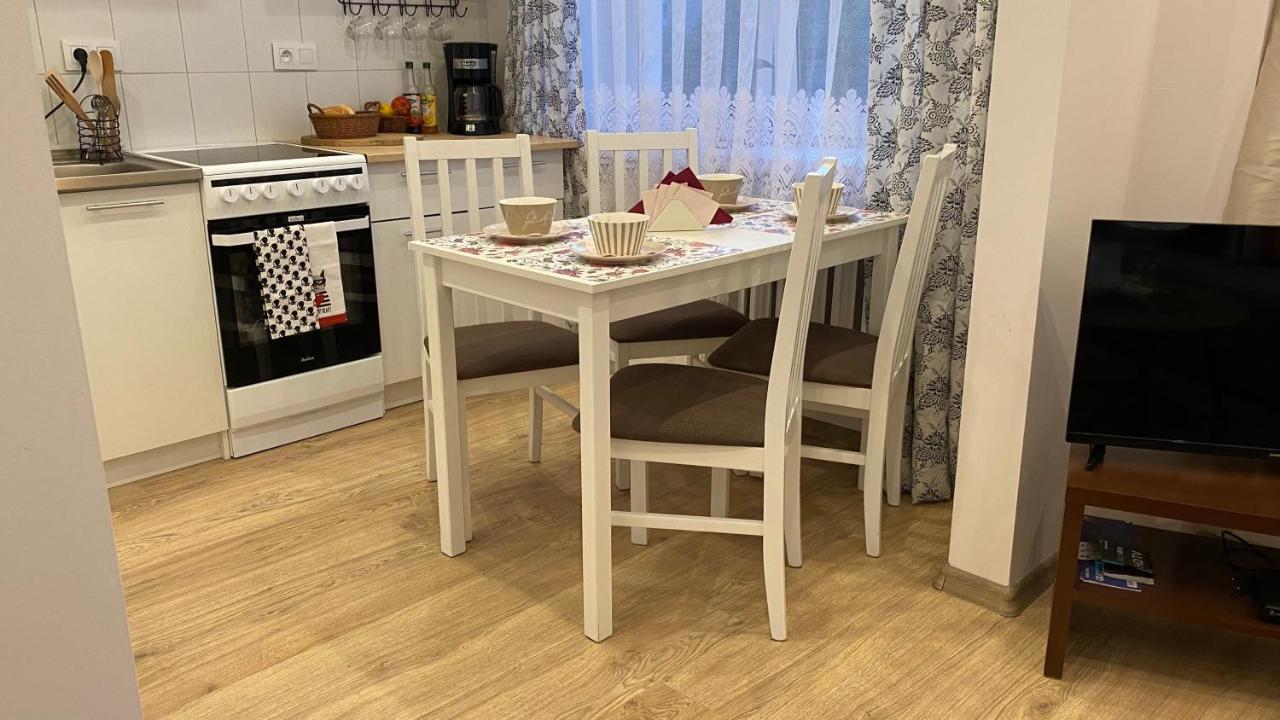 Apartament Arsenal Appartement Warschau Buitenkant foto